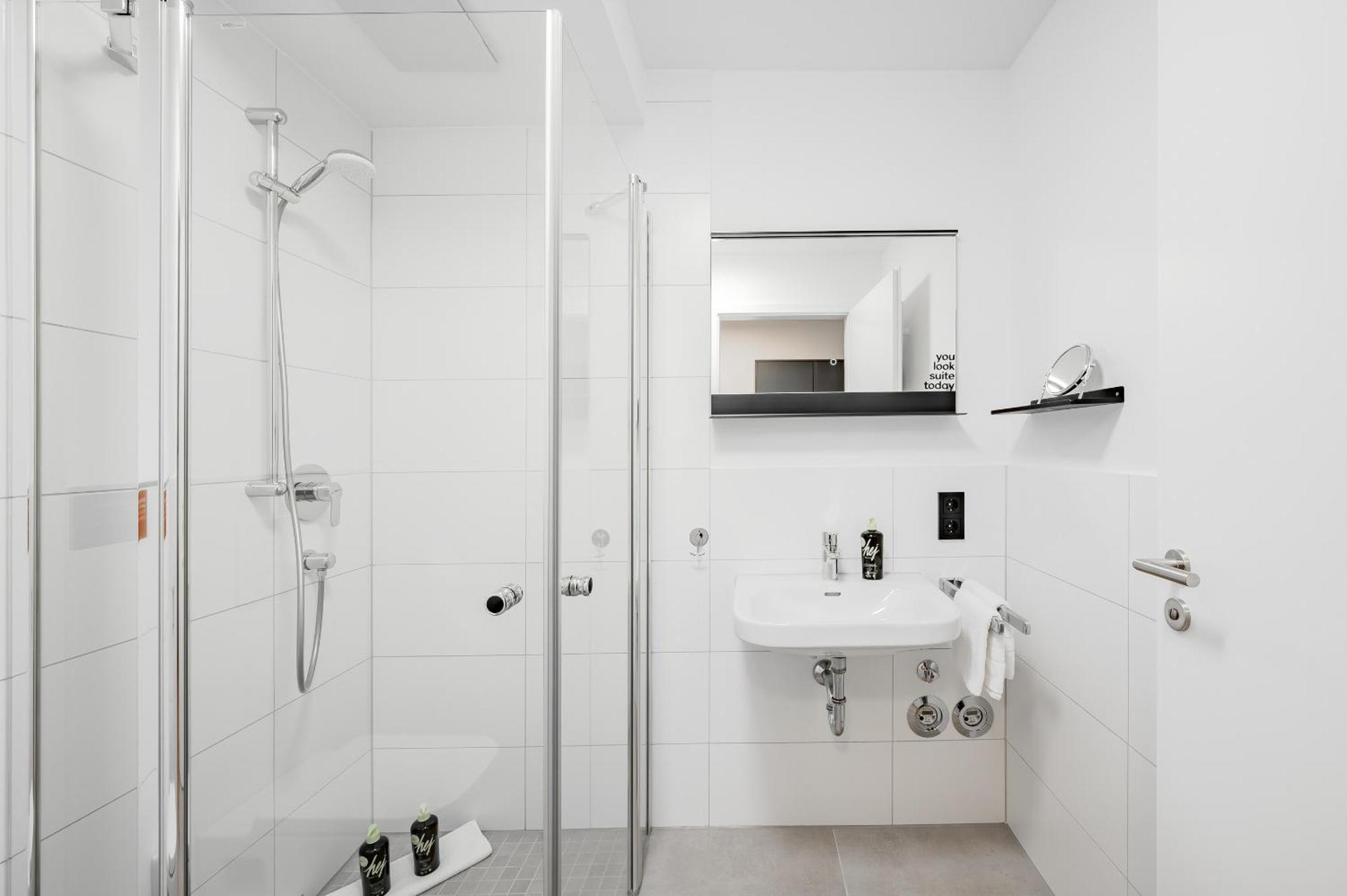 Limehome Metzingen Wilhelmstr Szoba fotó